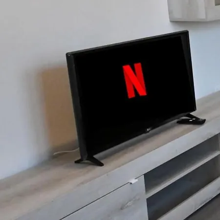 Savona 285 - A 10 Min Dal Centro Con Wi-fi E Netflix Apartment *